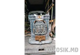 Продам Антикварную печь-камин. Чугун, Майолика