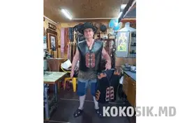 Продам жилет байкера (натуральная кожа)