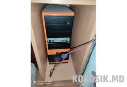 Компьютер в сборе + компьютерный стол