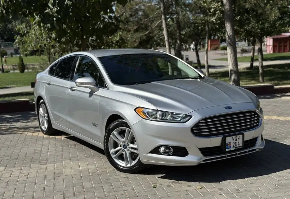 Продажа авто Ford Fusion 2015
