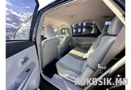 Toyota Prius 2014, 1,8 Гибрид, универсал
