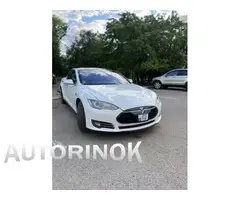Tesla Model S, 2013 (Тирасполь)