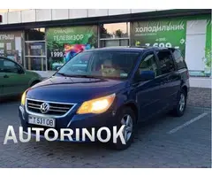 Volkswagen Routan 2011, газ/бензин