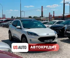 Ford Escape Plug-in-Hybrid (Доступен в Автокредит)