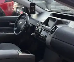 Toyota Prius 20 Hybrid (Доступен в Автокредит)