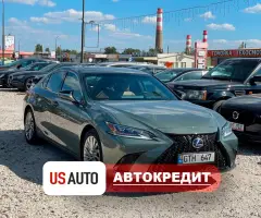 Lexus ES300h (Доступен в Автокредит)