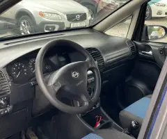 Opel Zafira (Доступен в Автокредит)