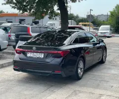 Toyota Avalon Hybrid (Доступен в Автокредит)