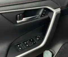 Toyota RAV4 Plug-In-Hybrid(Доступен в Автокредит)