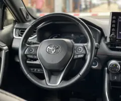 Toyota RAV4 Plug-In-Hybrid(Доступен в Автокредит)