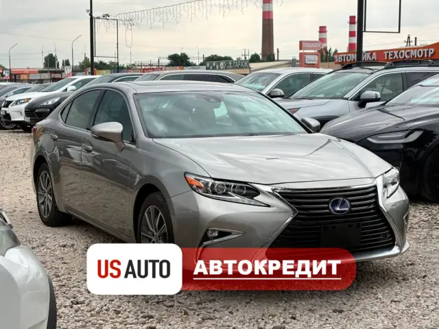 Lexus ES300h (Доступен в Автокредит)