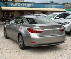 Lexus ES300h (Доступен в Автокредит)