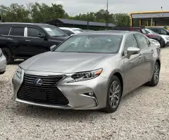 Lexus ES300h (Доступен в Автокредит)