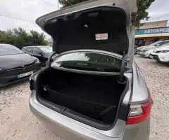 Lexus ES300h (Доступен в Автокредит)