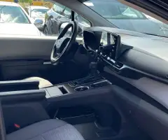 Toyota Sienna (Доступен в Автокредит)