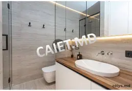 2-х комнатная квартира, 65м², Мирча чел Бэтрын
