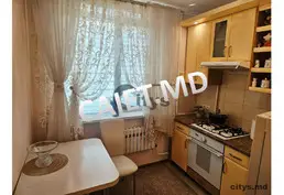 Apartament cu 2 camere, Riscani 55m², Студенчилор