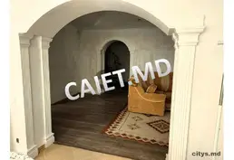 Дом 210м², Ialoveni, Centru, str. Mihai Viteazul