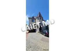 Casă cu 3 nivele, 365m², Floresti, Autorul Ignat