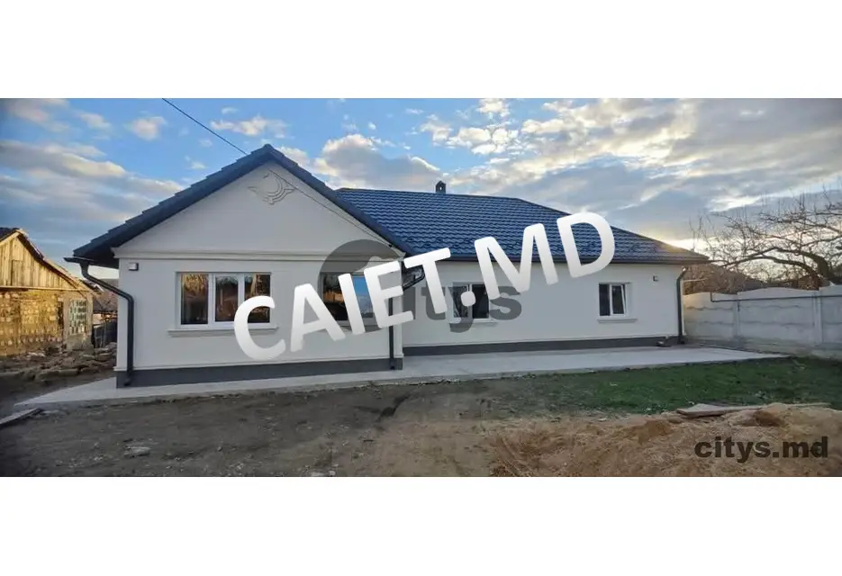 Дом 150м², Sîngera, Centru, str. Cocostîrcilor