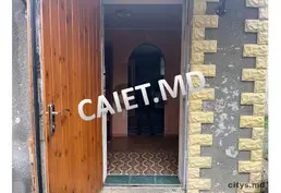 Casă cu un nivel, 72m², Ливиу Ребряну, Autorul Alina