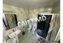 Дом с 2 уровнями, 160м², Тогатино, Келтуитор,ул. Трандафирилор
