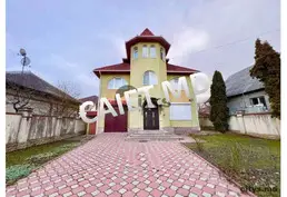 Casă cu 3 nivele, 290m², CETATEA ALBA, Autorul Aliona