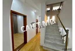 Casă cu 3 nivele, 290m², CETATEA ALBA, Autorul Aliona
