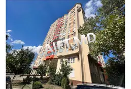 Apartament cu 3 camere de închiriat, 80m², Chișinău, Botanica, bd. Decebal