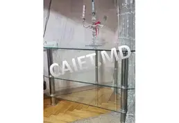 Стеклянный столик из толстого стекла