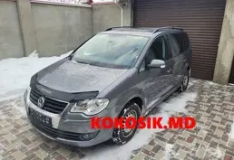 Купить Volkswagen Touran 2007 года