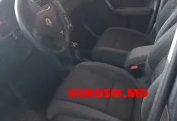 Купить Volkswagen Touran 2007 года